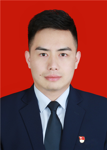 停车侯承毅.jpg 停车侯承毅.jpg